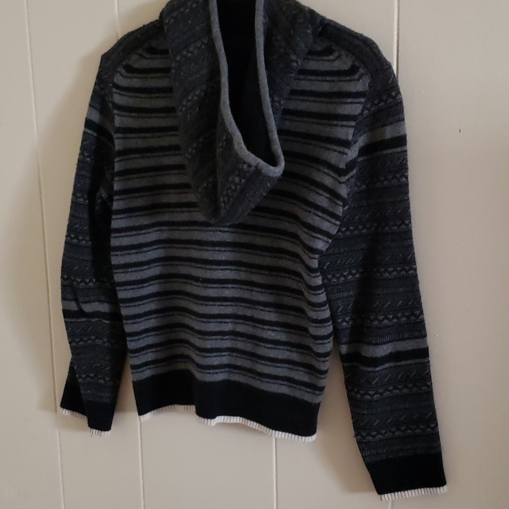 Hugo Boss wool sweater - Picture 2 of 3